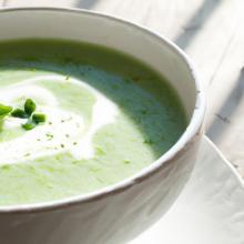 Refreshing Green Delight: Chilled Spring Pea & Mint Soup