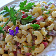 Crowd-Pleaser: Easy Macaroni Salad Recipe for Everyone