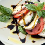 Timeless Caprese Salad: Fresh Flavors with Balsamic Glaze