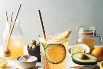 Bubbly Bliss: Crafting the Perfect Kombucha Brunch Cocktail